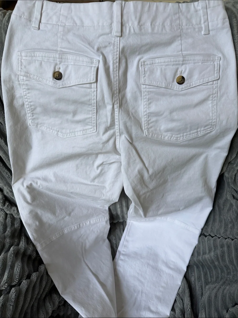 Banana Republic White Cotton Cargo Pocket Pants - Picture 6 of 7